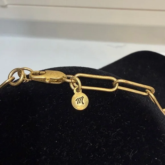 Madewell paperclip necklace - Picture 3 of 3